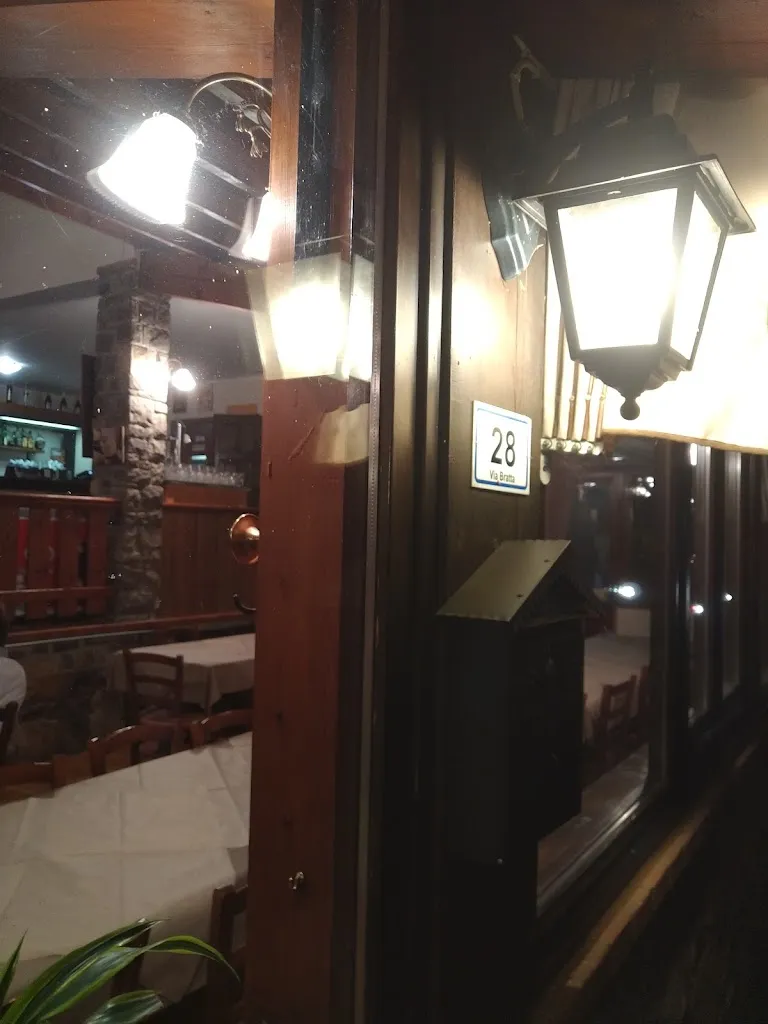 Maurizio Soggetti_Ristorante-Pizzeria La Bratta_Vigolo_review