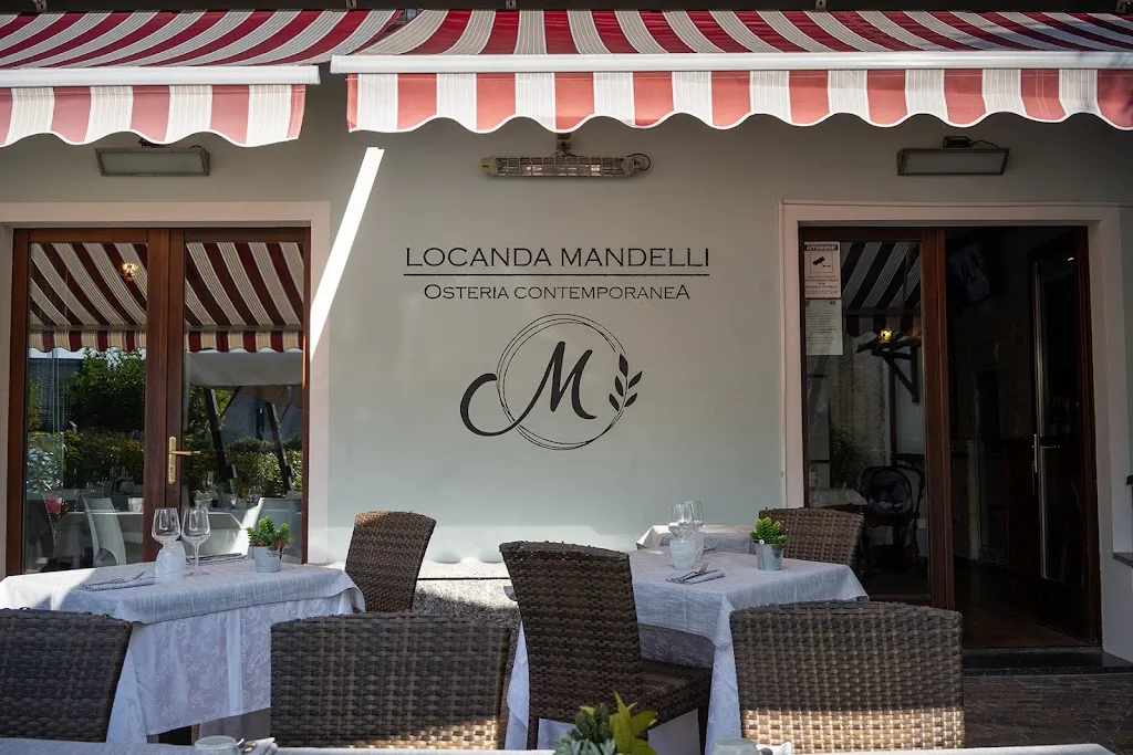Locanda Mandelli_Villa d'Adda_slider_image_1