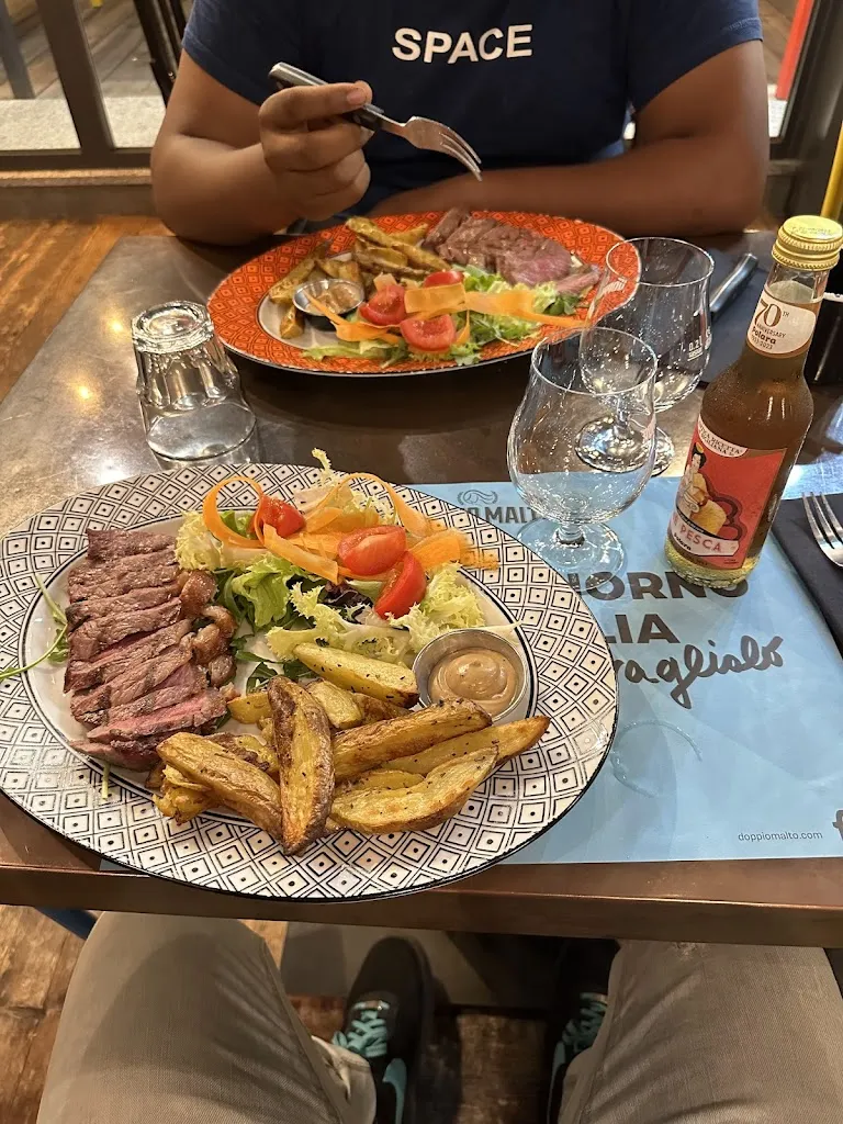 AHMED OWASY�_Doppio Malto Vigevano_Vigevano_review