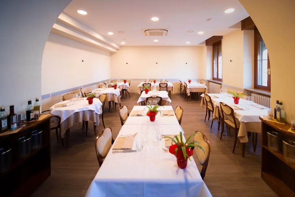 21040 Italian Seafood Restaurant_Vigevano_slider_image_1