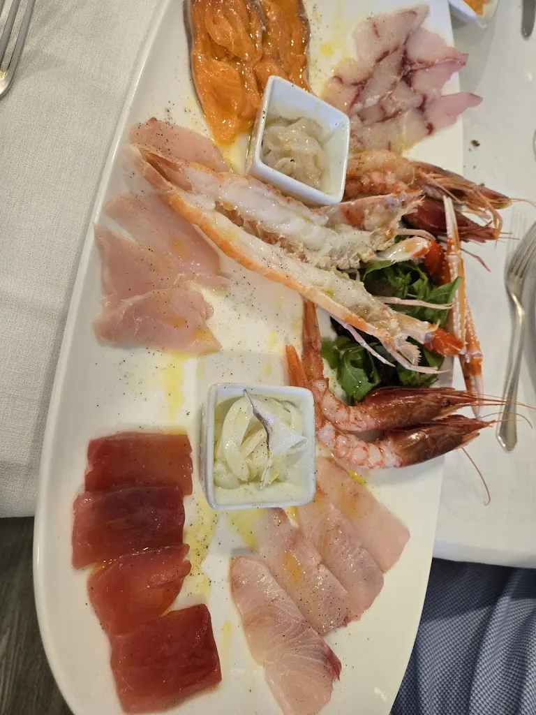 21040 Italian Seafood Restaurant_Vigevano_slider_image_3