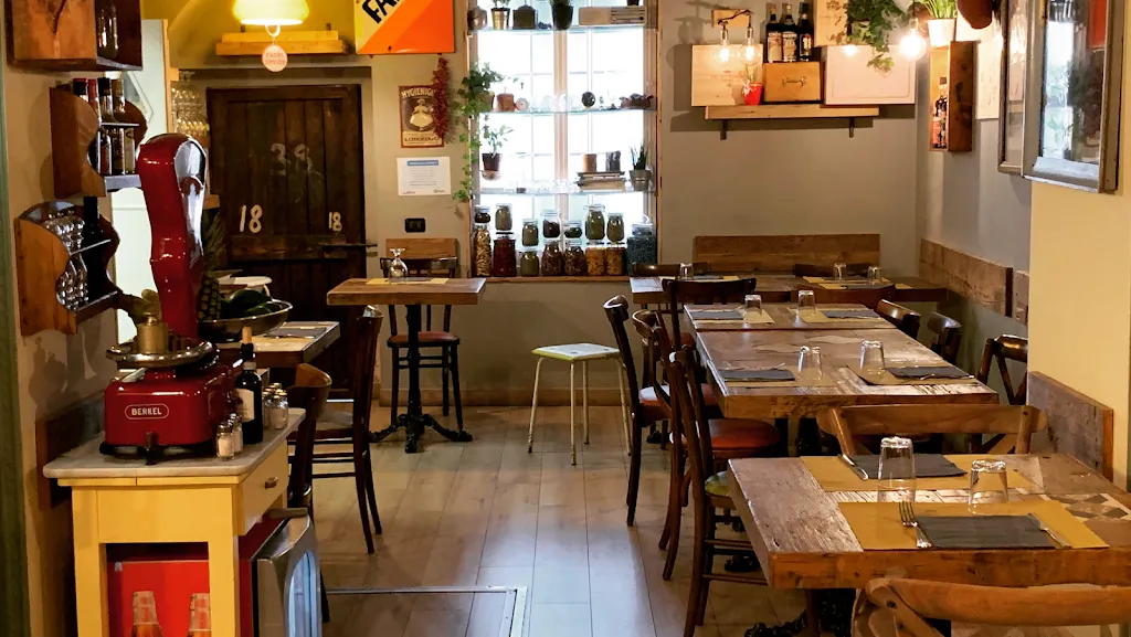 Maco Ristorante Pizzeria_Vigevano_slider_image_1