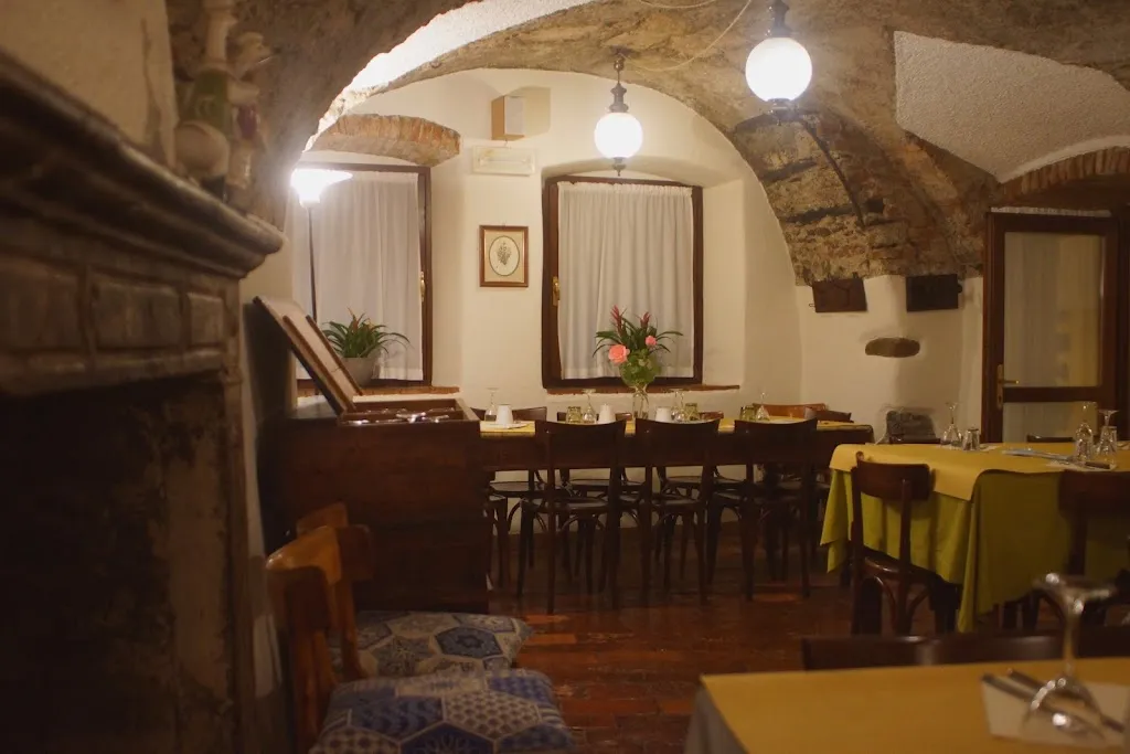 Trattoria Hiltonn_Villa d'Ogna_slider_image_3