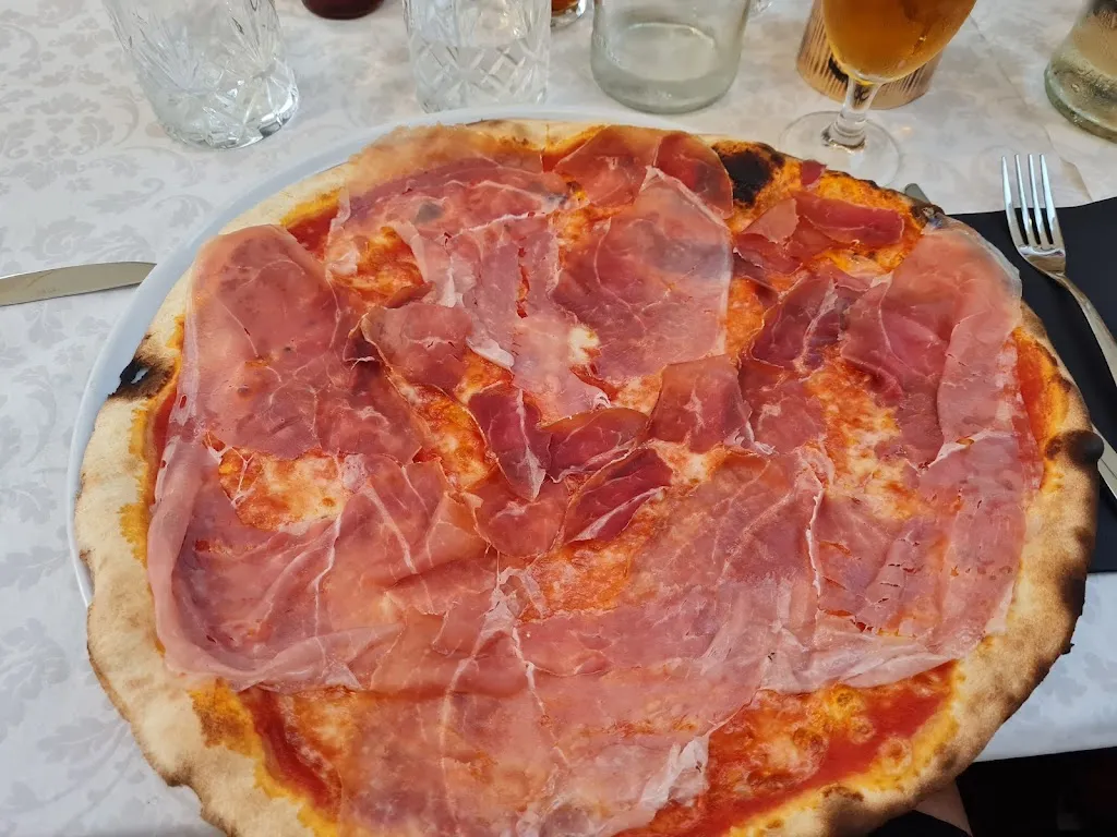 ΑΙΚΑΤΕΡΙΝΗ ΣΦΑΙΡΙΔΟΥ_La Smorfia_Vignola_review