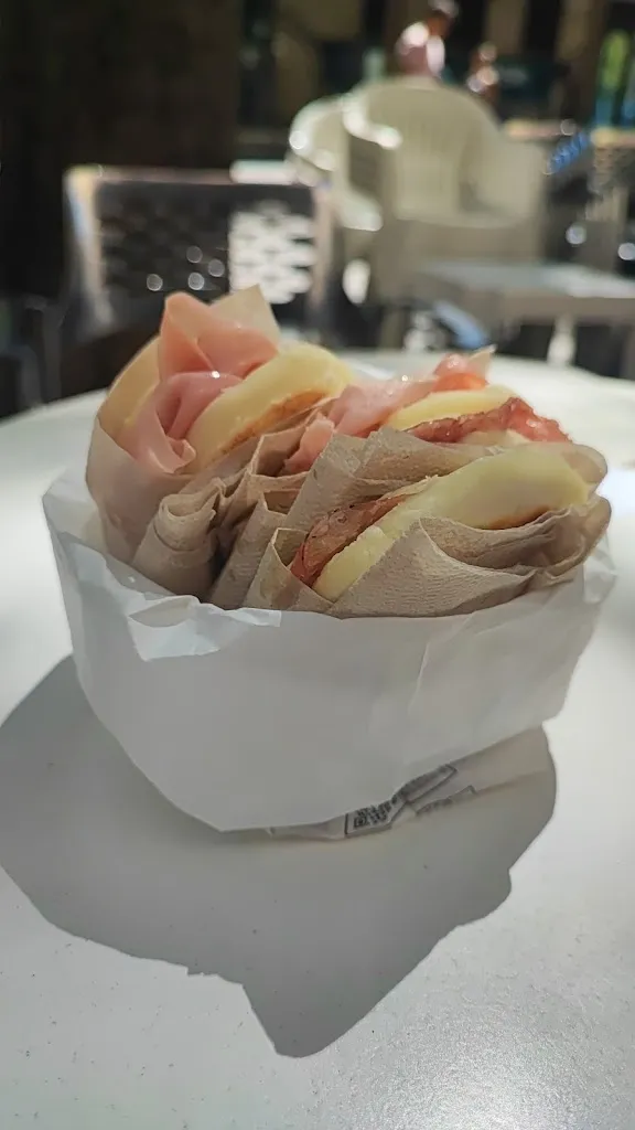 Emanuele Del Negro_In Bottega - Crescentine E Focacce_Vignola_review