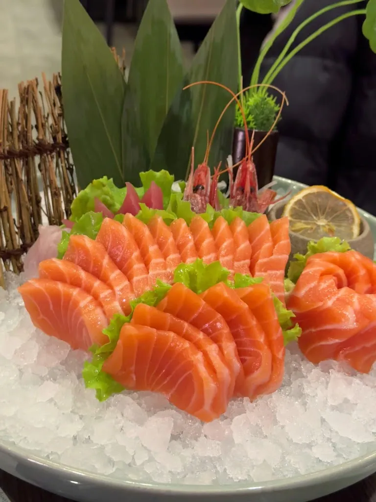 Yuki Sushi Restaurant_Vignola_slider_image_2