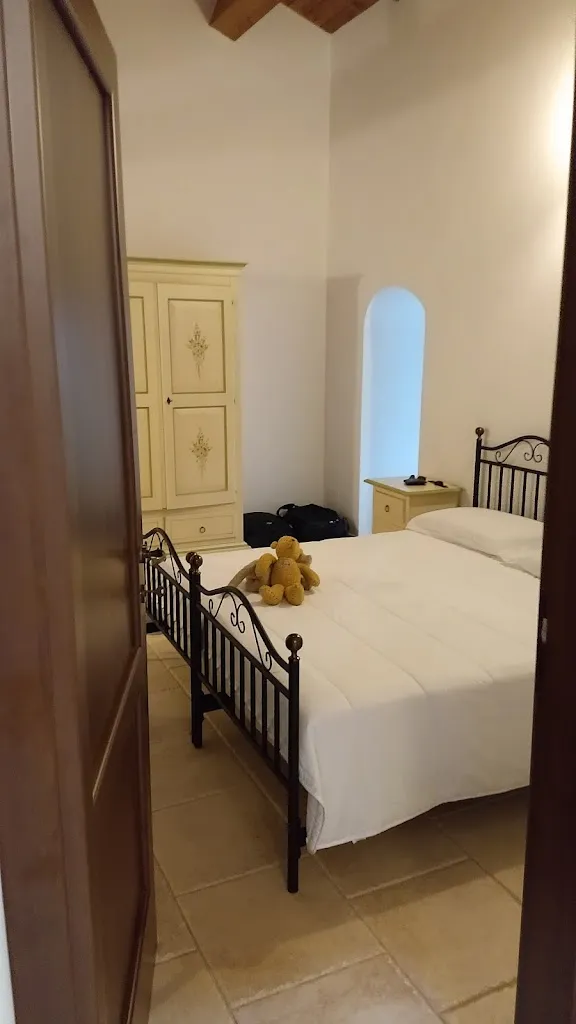 Tomasz Otap_Agriturismo Torre Bruno_Carpino_review