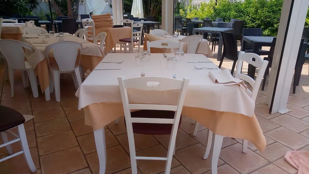 La Cegliese ristorante pizzeria_Villanova d'Ardenghi_slider_image_2