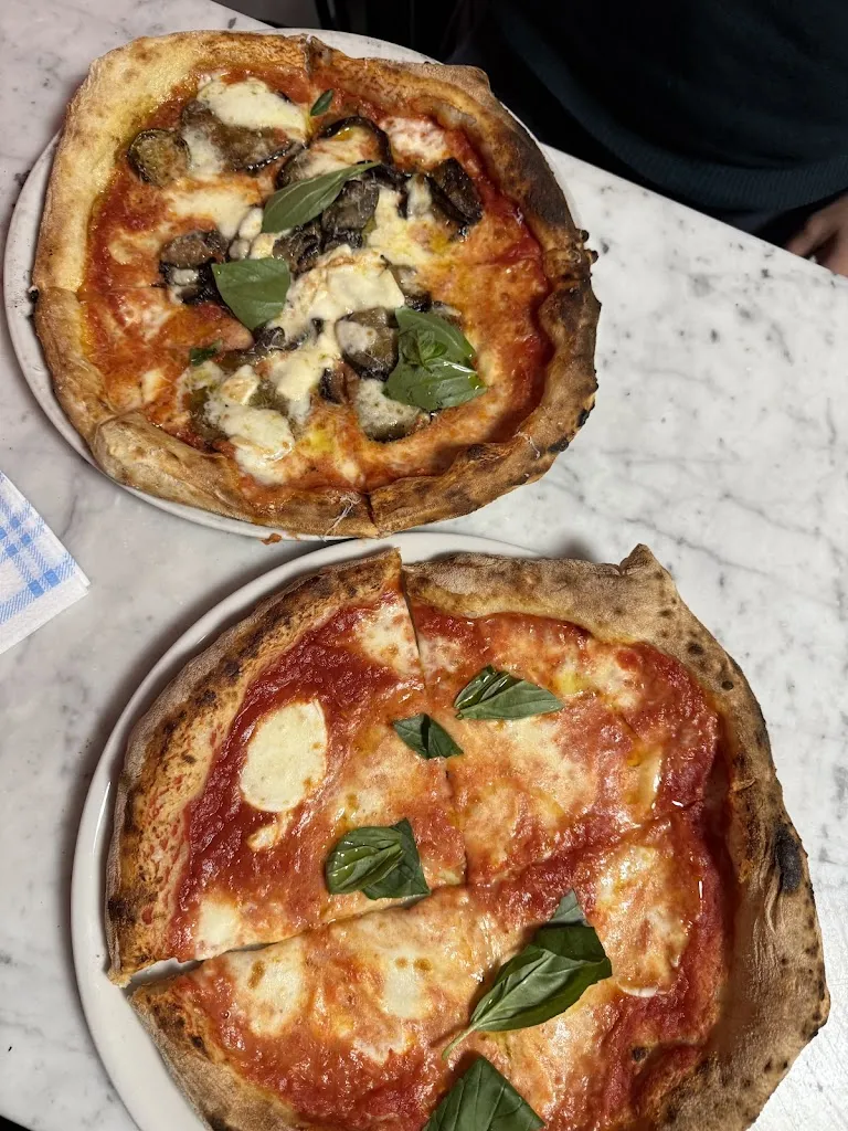 Lisa Reimer_Magma - Pizzeria e Rosticceria Napoletana_Villasanta_review