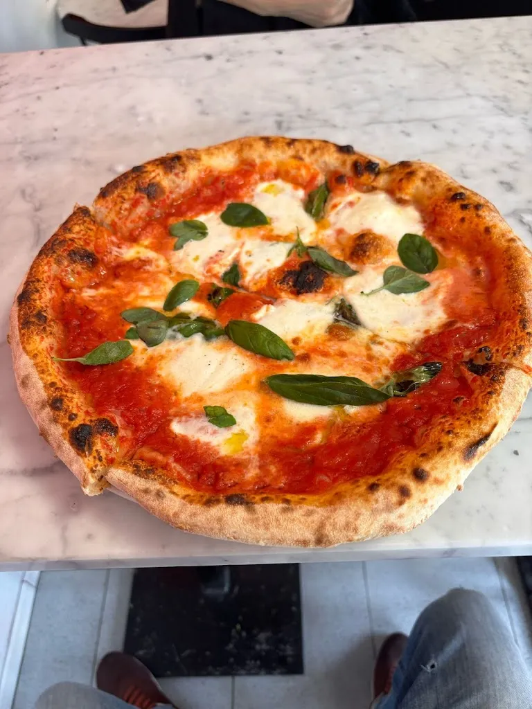 Emy Lentini_Magma - Pizzeria e Rosticceria Napoletana_Villasanta_review