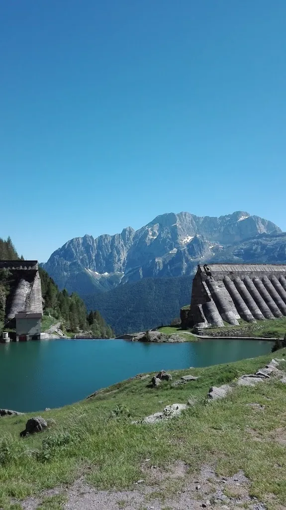 Luigina Panarotto_Imperial Bar_Vilminore di Scalve_review