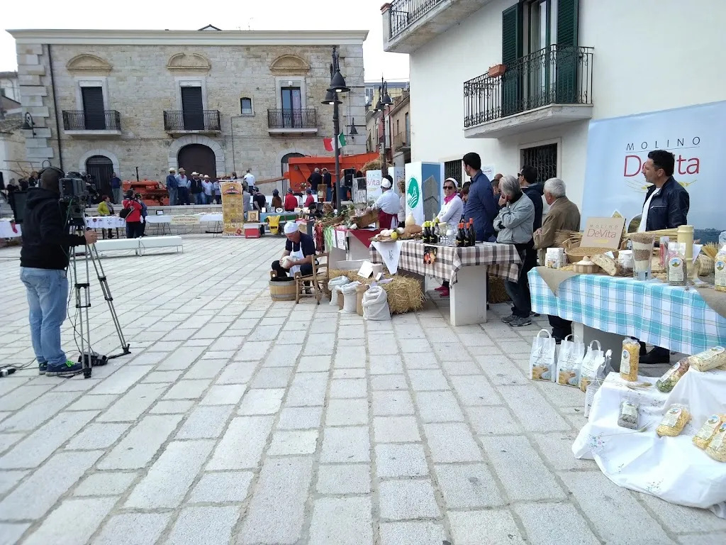 New King_Casalnuovo Monterotaro_slider_image_2