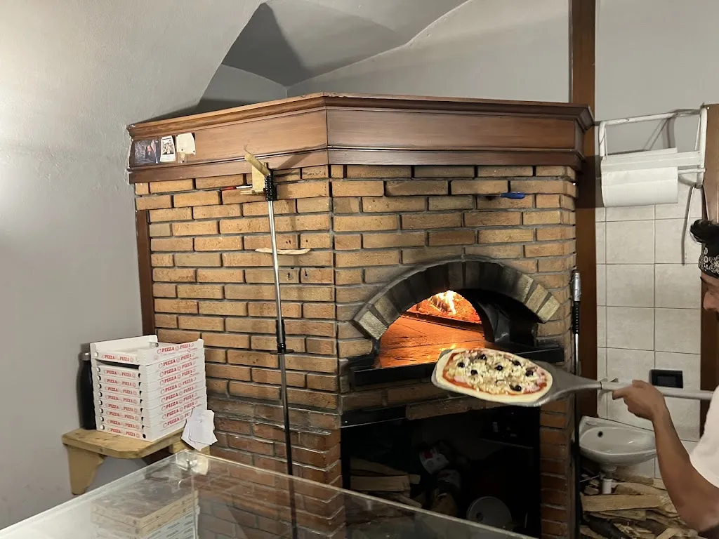 Jaroslav Hrdinka_Pizzeria Ol Fùren_Vilminore di Scalve_review