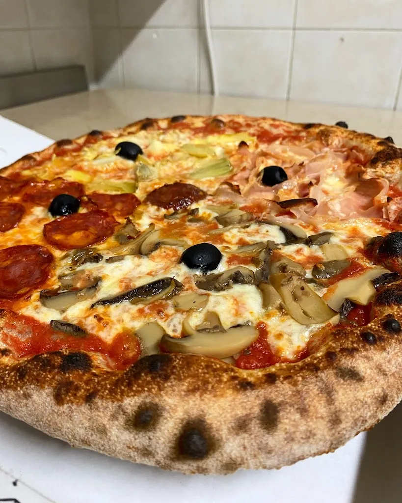 Menu_Che Pizza_Casalvecchio di Puglia_image_1
