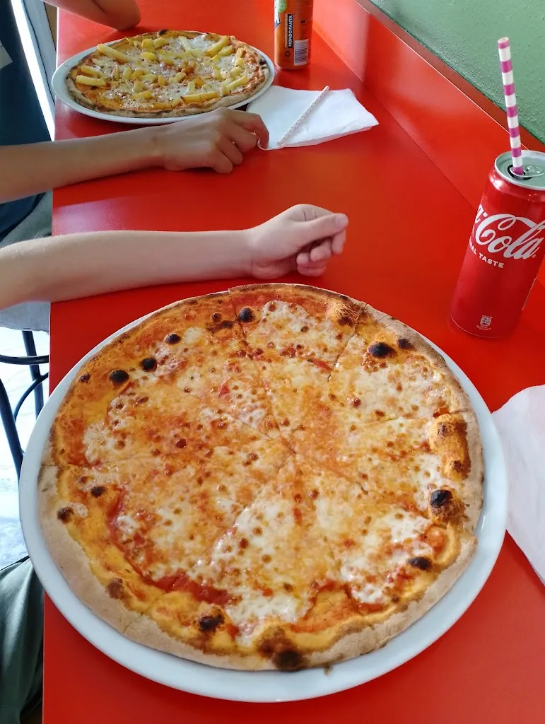 Pizzeria italia abdel khalek eid fahmy_Zandobbio_slider_image_2