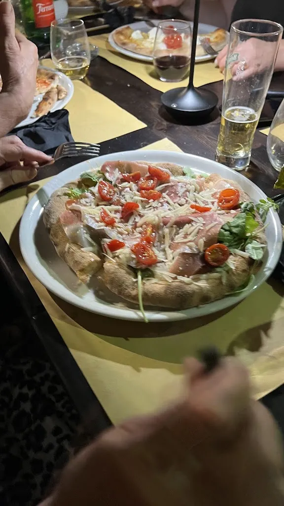 Aleksandar Mijatovic_Pizza Madre_Casalvecchio di Puglia_review