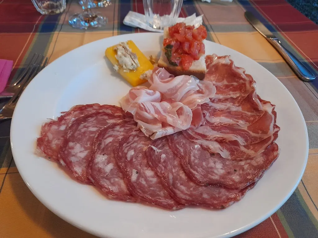 Bellaria Castellani Mirco restaurant in Volta Mantovana