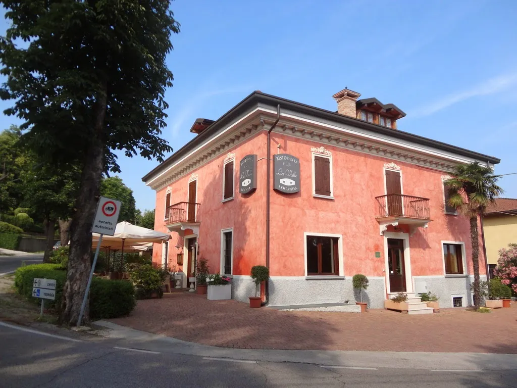 Hotel Ristorante La Valle_Volta Mantovana_slider_image_1