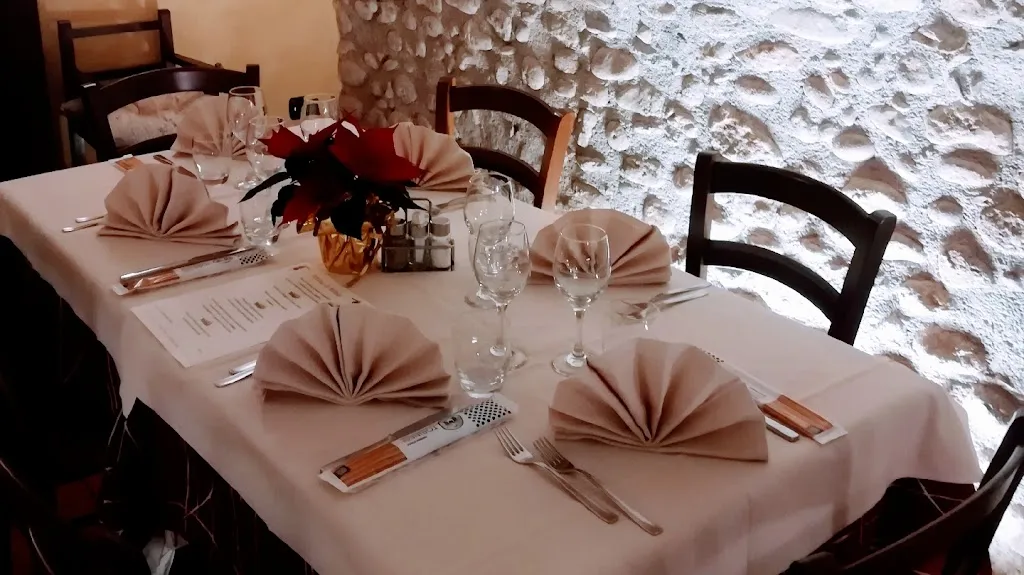 Pizzeria Trattoria C'era una Volta restaurant in Volta Mantovana