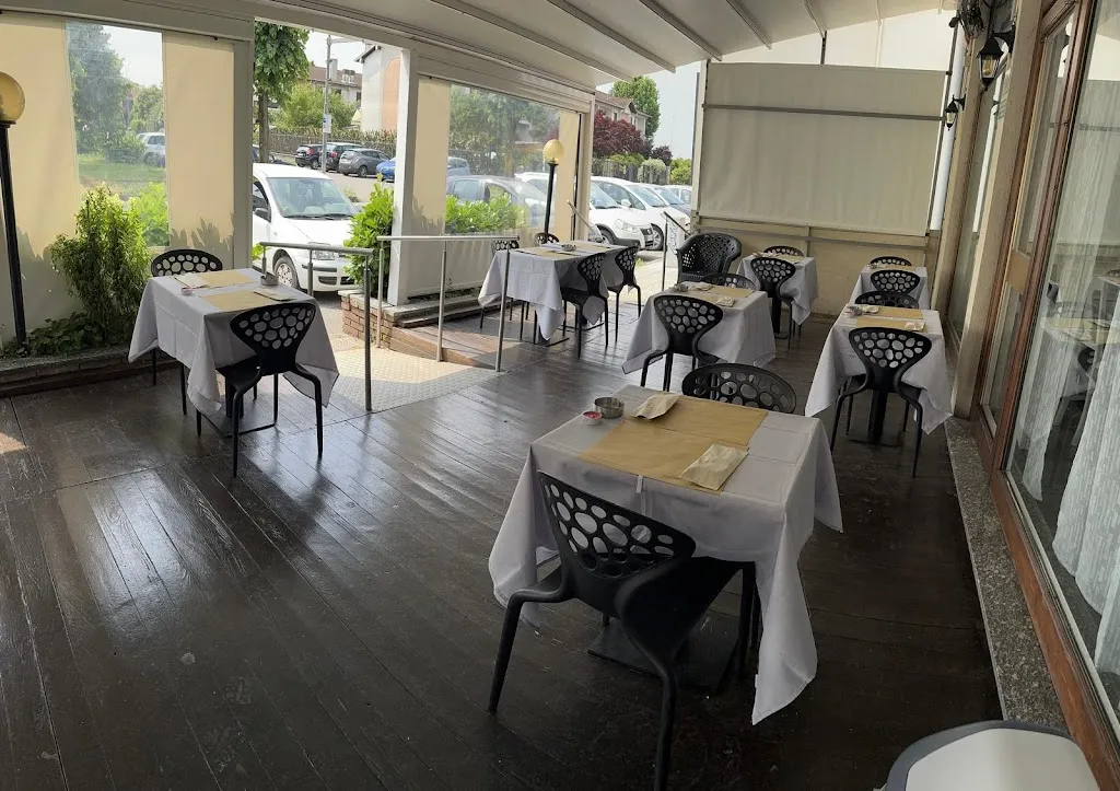 LA TRATTORIA_Zelo Surrigone_slider_image_3