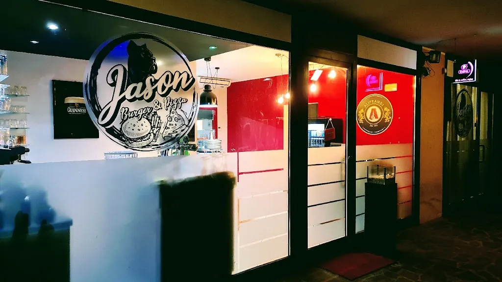 Jason Burger & Pizza restaurant in Zelo Buon Persico