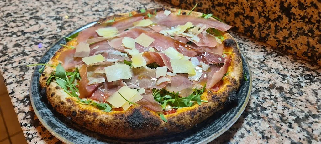 Jason Burger & Pizza_Zelo Buon Persico_slider_image_2