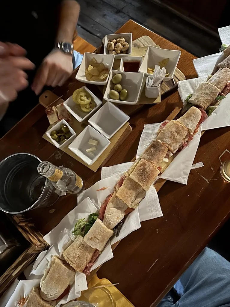 Bar El Barin_Zelo Buon Persico_slider_image_2