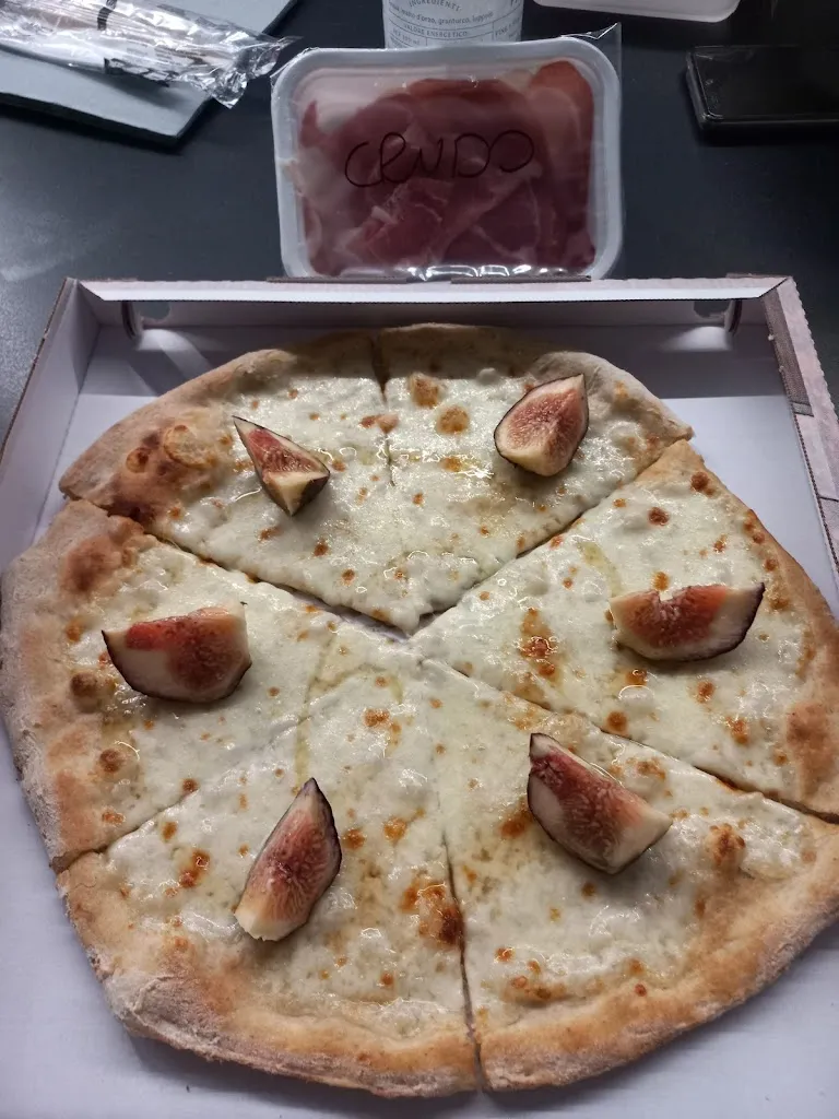 Pizza Italia_Zelo Buon Persico_slider_image_2