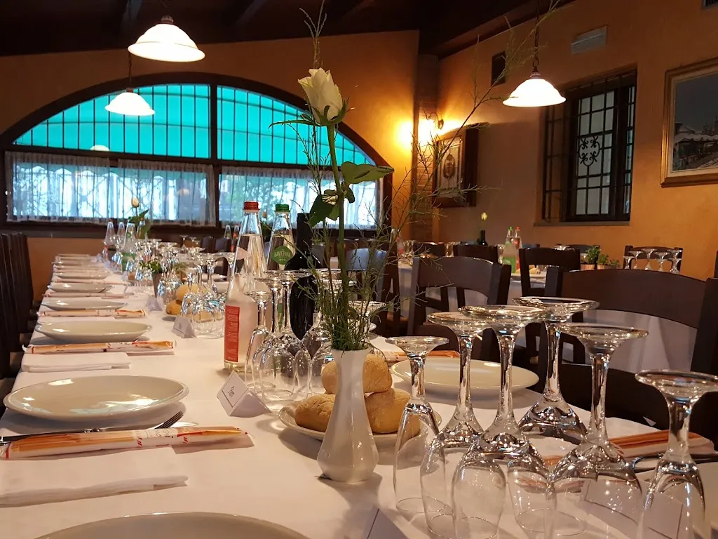 Trattoria Giupponi restaurant in Zelo Buon Persico