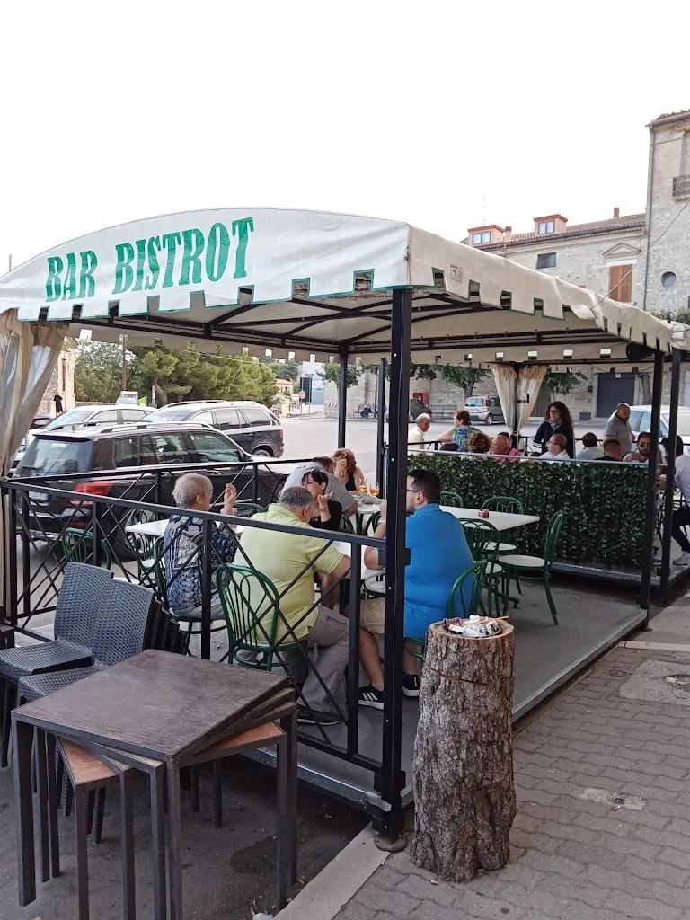 Dream 91 Bar Bistrot restaurant in Casalvecchio di Puglia