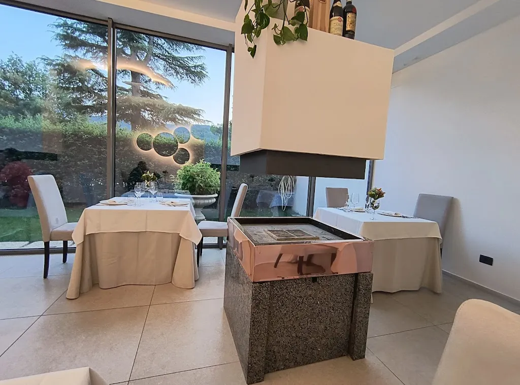 Tre Lanterne restaurant in Acquasanta Terme