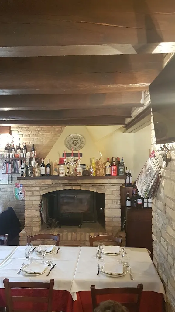 Fabiano Cammoranesi_La Forola Country House_Acquaviva Picena_review