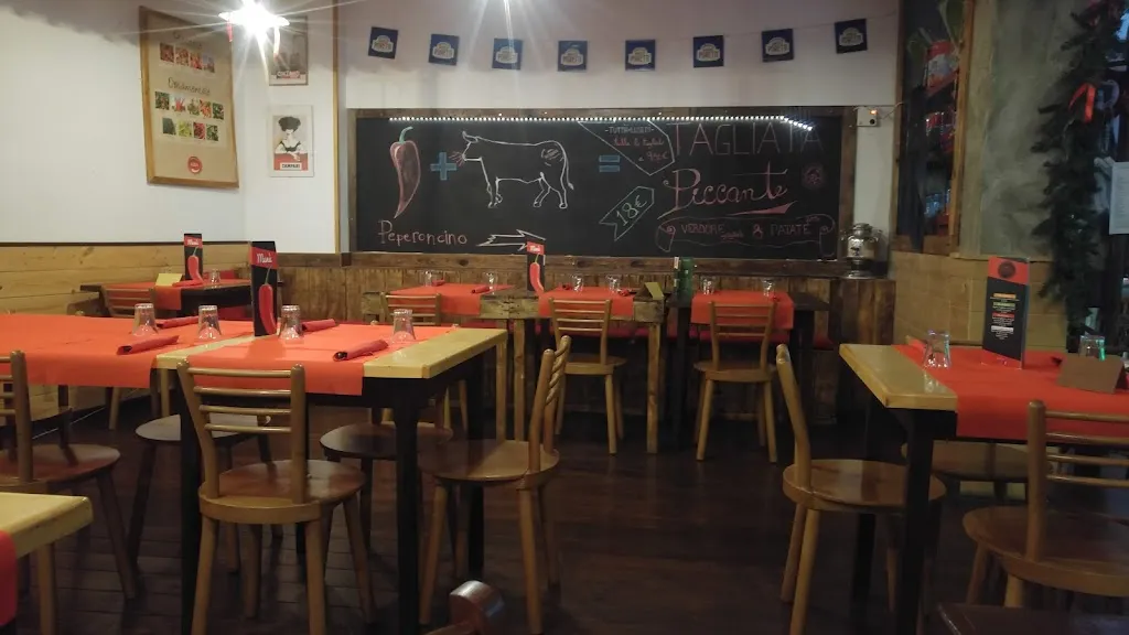 Ristorante Pizzeria il Crepuscolo restaurant in Acquaviva Picena