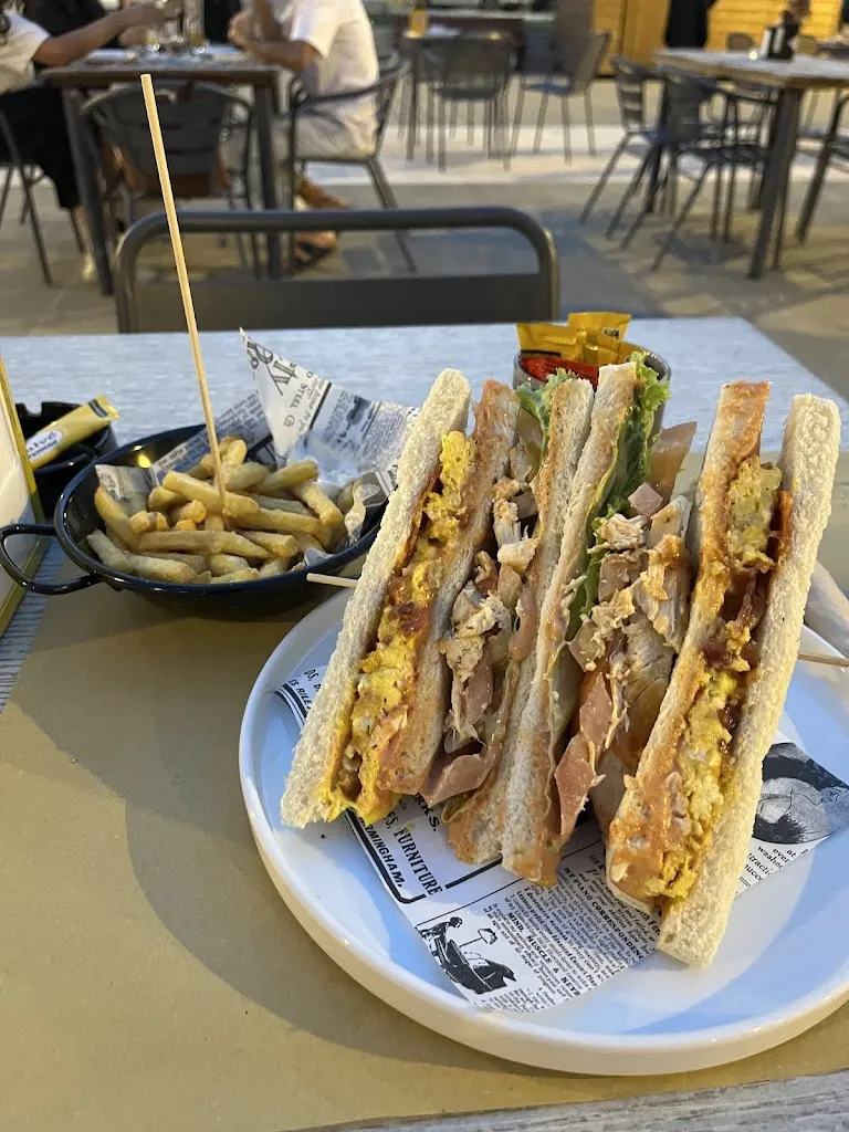 M L_Companatico_Acqualagna_review