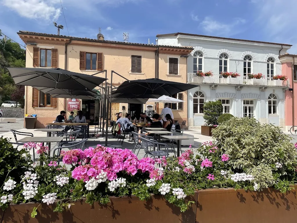 Companatico_Acqualagna_slider_image_3