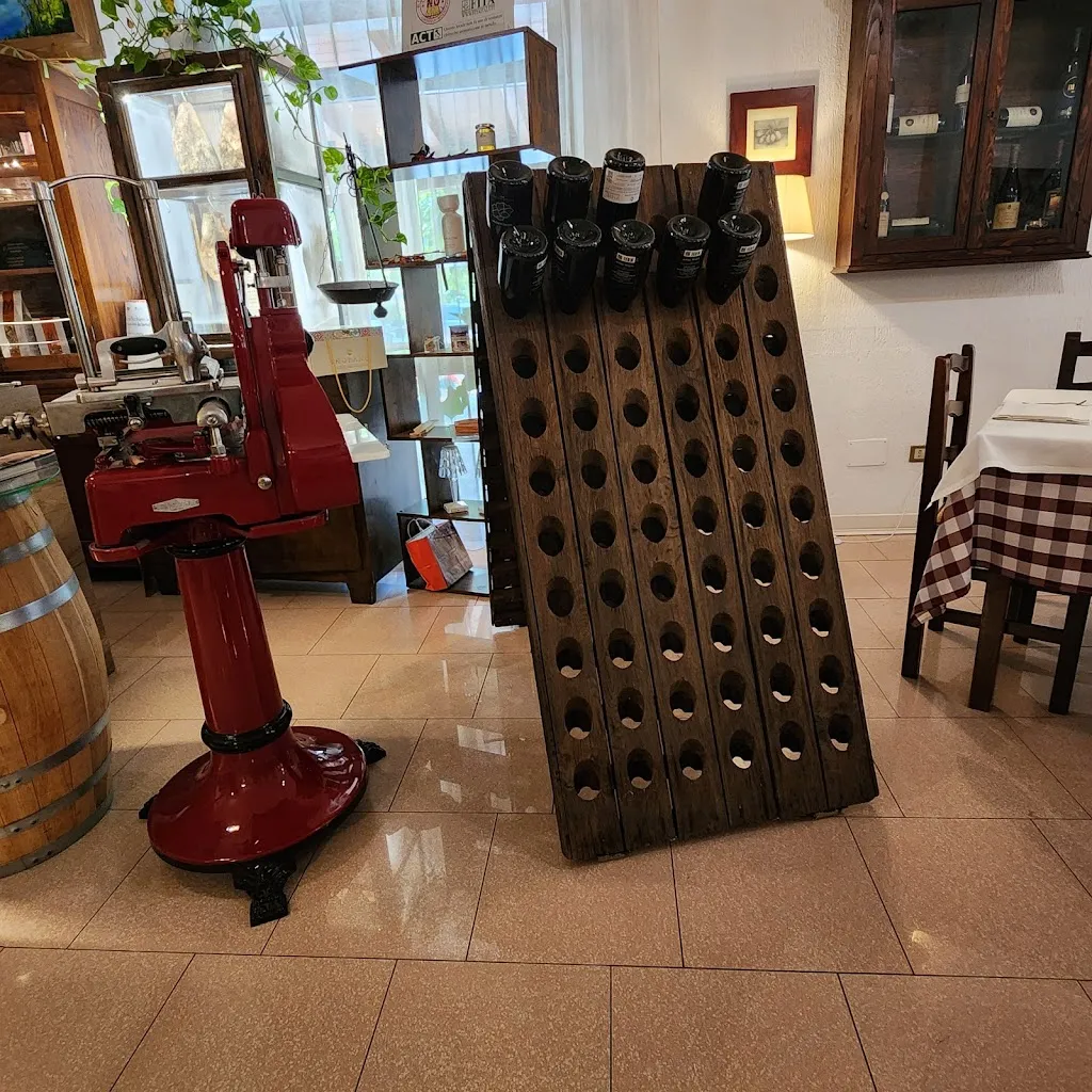 Larry McInnis_Lampino_Acqualagna_review