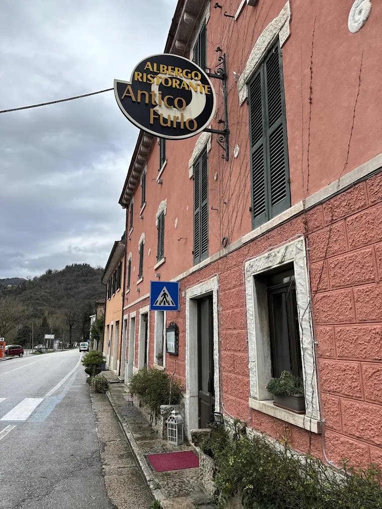 Kingma Ma_Ristorante Albergo AnticoFurlo_Acqualagna_review
