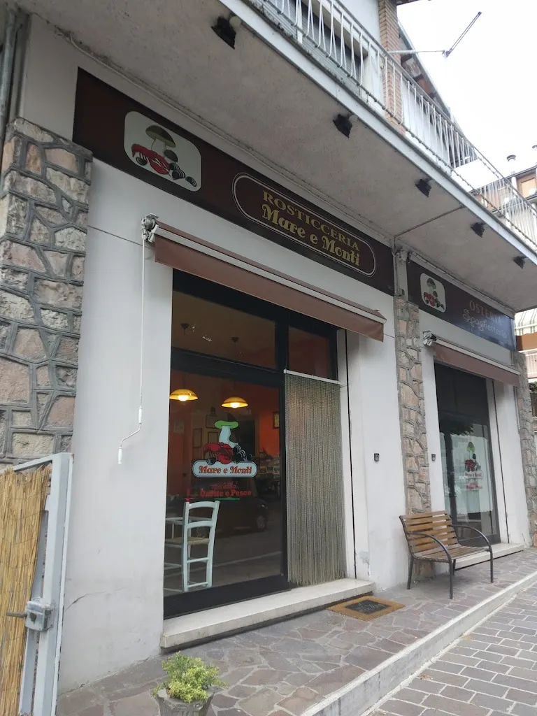 Rosticceria Mare E Monti Di Sciamanna Sonia Restaurant in Amandola