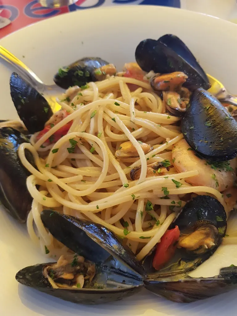 Menu_Queen Griglieria Ristorante Pizzeria-_Altidona_image_8