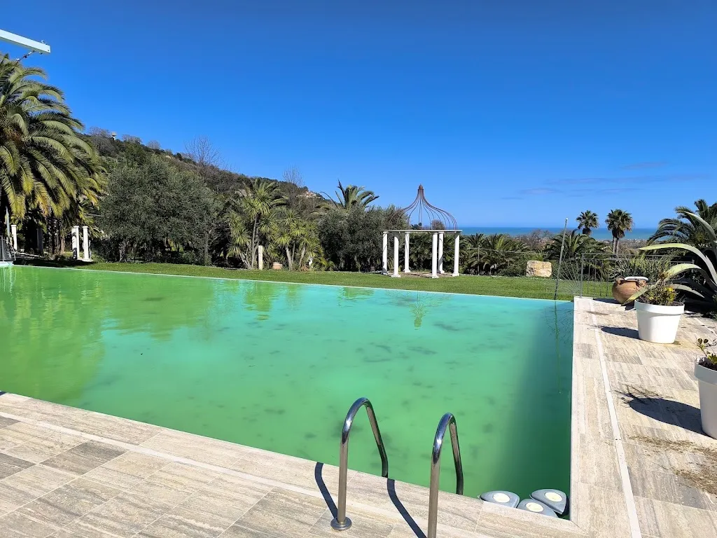 Floriano Bazzanini_Villa Poggio Verde_Altidona_review