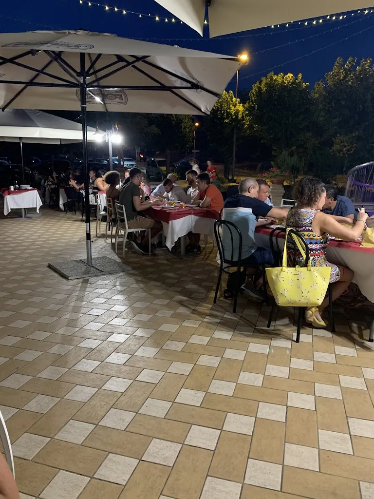 Ristorante Pizzeria Santa Lucia restaurant in Appignano del Tronto