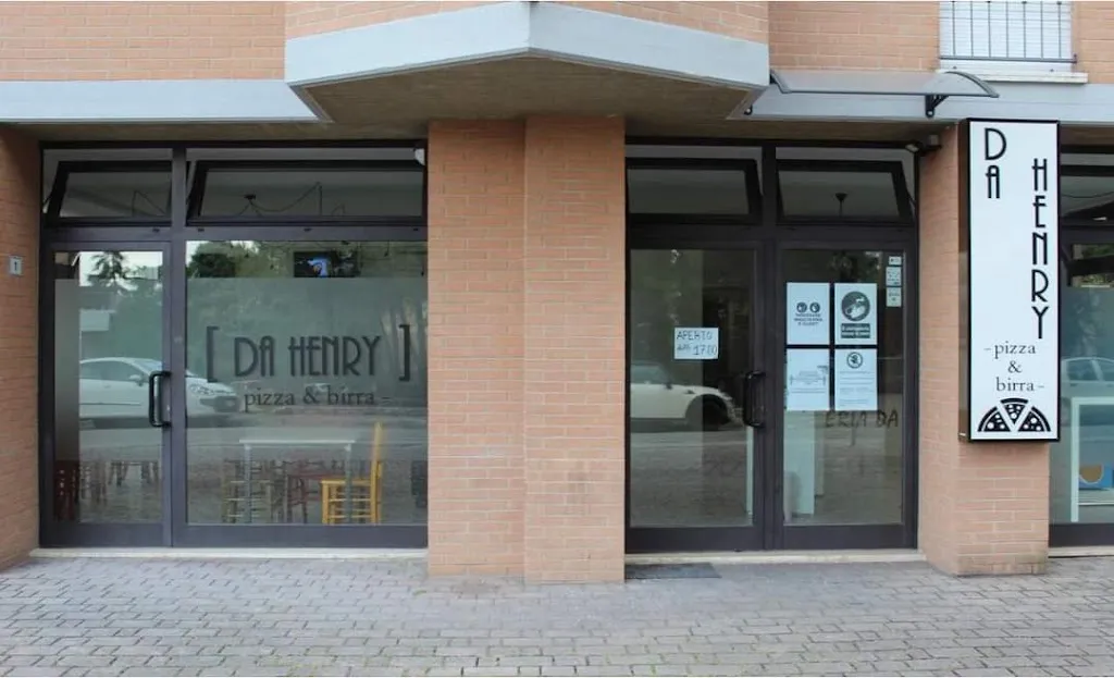 DA HENRY -pizza & birra- restaurant in Appignano