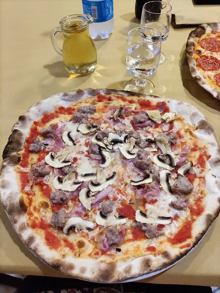 Bar Greco pizzeria_Apecchio_slider_image_2