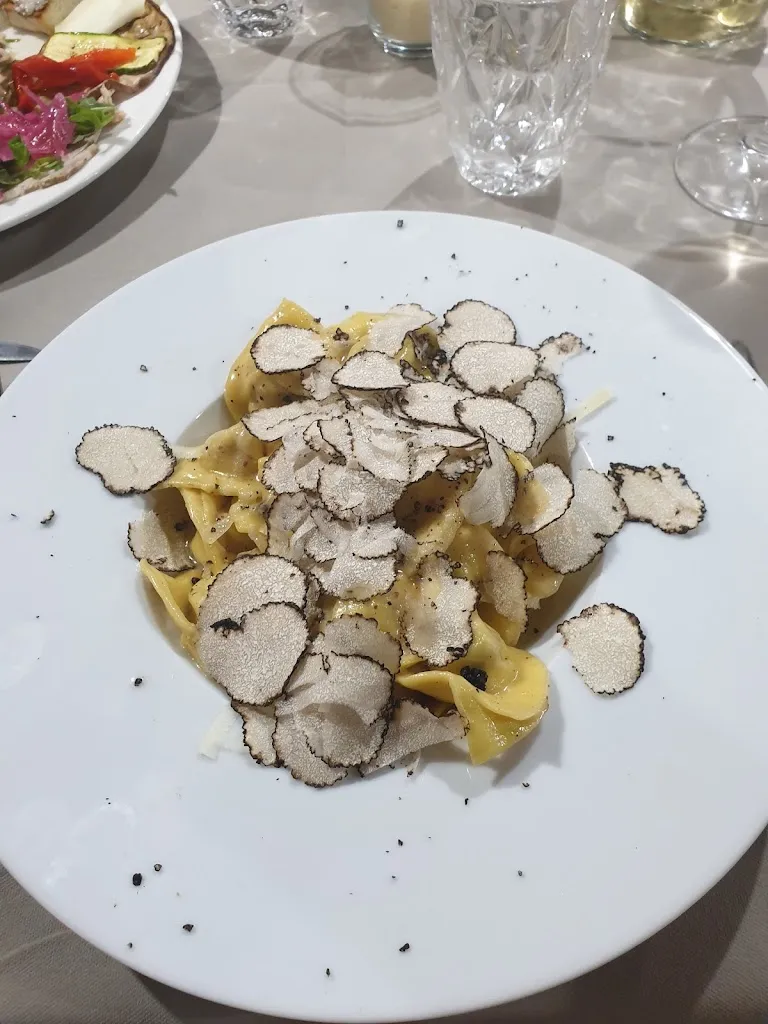 Marc Gross_Agriturismo Piandimolino_Apecchio_recensione