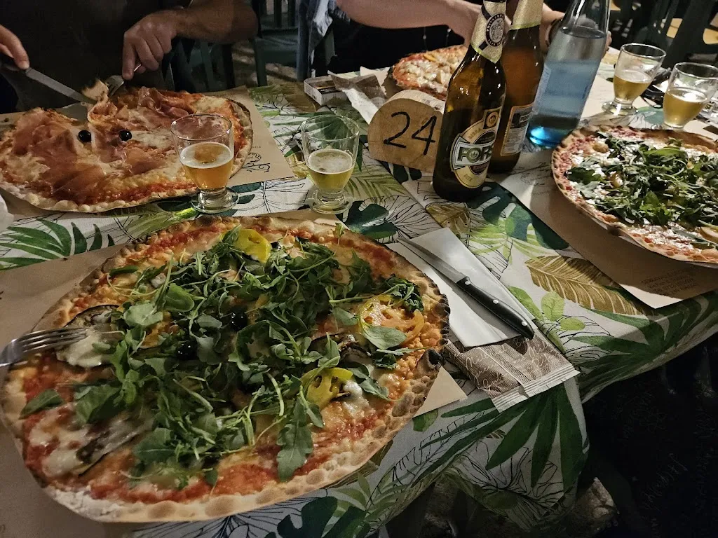 Hotel Montenerone_Apecchio_slider_image_1