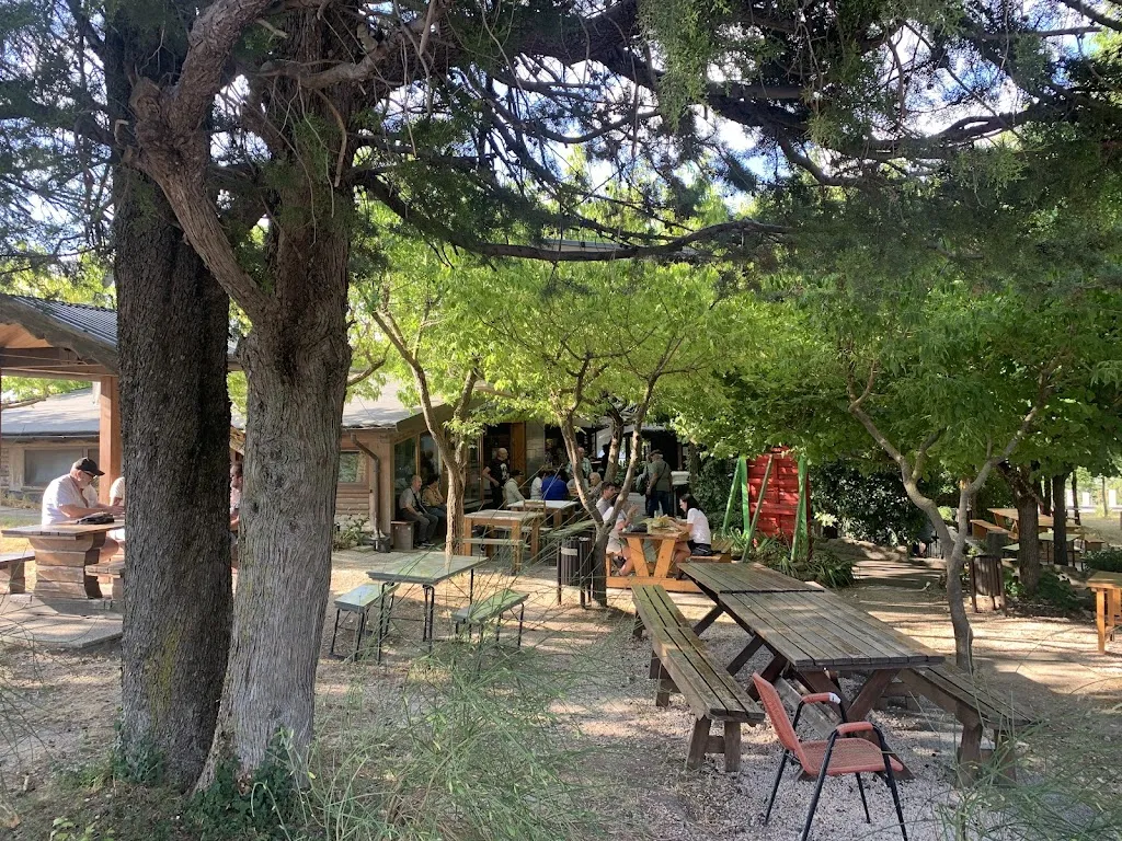 Massimo Rugini_Chiosco bar Lo Scoiattolo_Arcevia_review