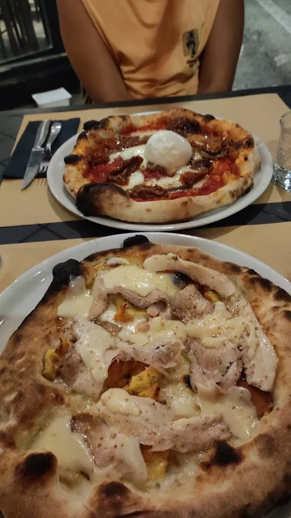 Nicolò Mazzei_Ai Pini - Osteria & Pizza_Arcevia_review