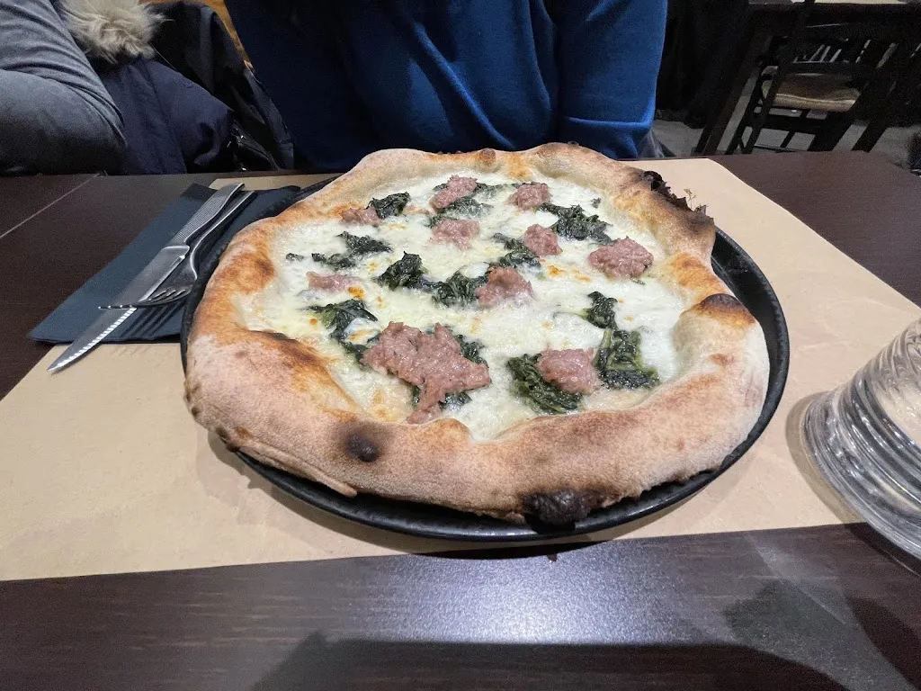 Luca Cuicchi_Ai Pini - Osteria & Pizza_Arcevia_review