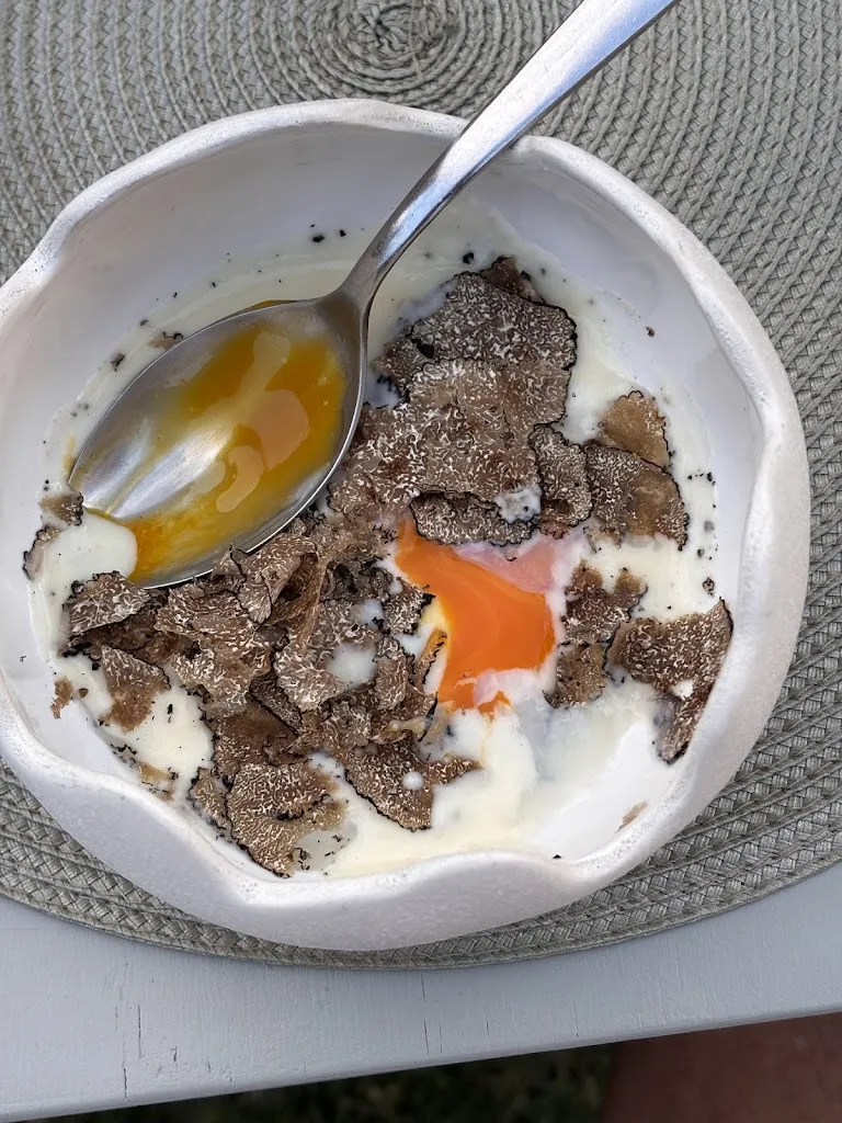 Hynek Macák_Grotta Loretello_Arcevia_review