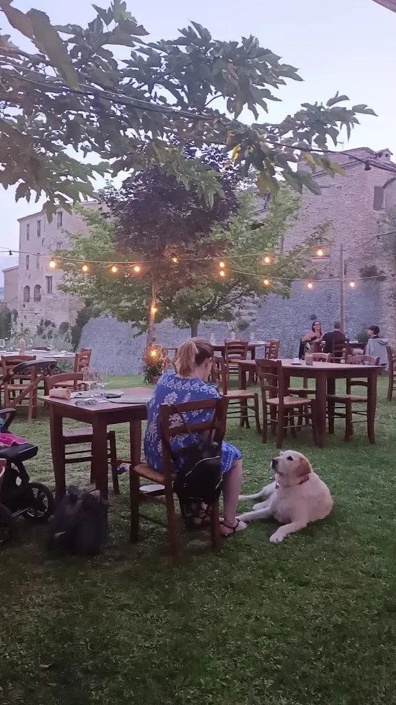 Grotta Loretello_Arcevia_slider_image_2